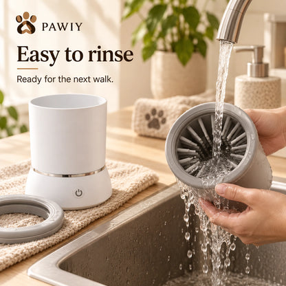 Rinsing the silicone insert of PAWIY CleanStep after use